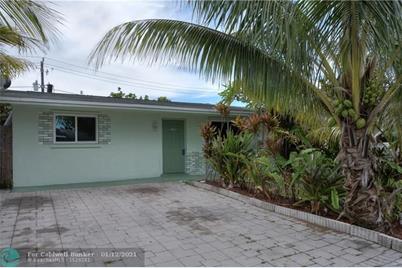 1653 SW 70th Ave - Photo 1