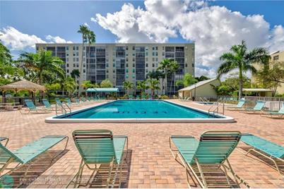 2205 S Cypress Bend Dr, Unit #502, Pompano Beach, FL 33069 - Photo 1