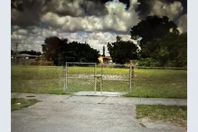 Xxxx SW 19th St, Hollywood, FL 33023 - Photo 1