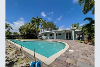 1712 NE 28th Dr, Wilton Manors, FL 33334 - Photo 1