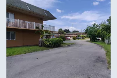 291 NW 177th St, Unit #225, Miami Gardens, FL 33169 - Photo 1