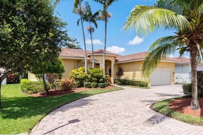 105 SW 128th Ave, Plantation, FL 33325 - Photo 1