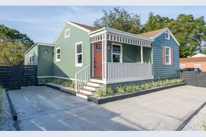 923  Summit Blvd, West Palm Beach, FL 33405 - Photo 1