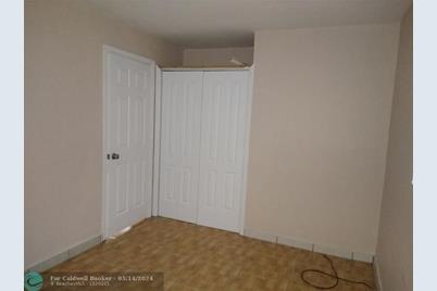 869 NW 16th Ave, Unit #1 - Photo 1