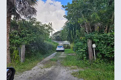 1624 SW 28th Ave, Fort Lauderdale, FL 33312 - Photo 1