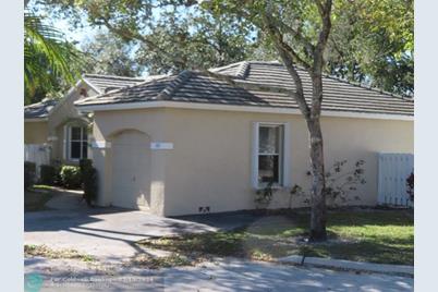 850 NW 99th Ave - Photo 1