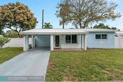 4532 SW 28th Ter - Photo 1