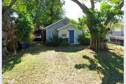 1846  Dixieanna St, Hollywood, FL 33020 - Photo 1