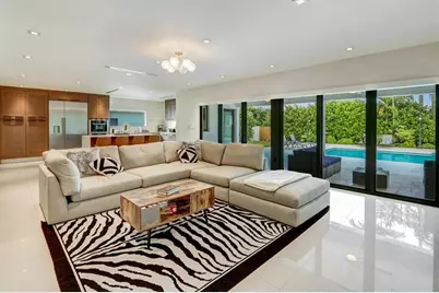 555 SW 27th Rd, Miami, FL 33129 - Photo 1