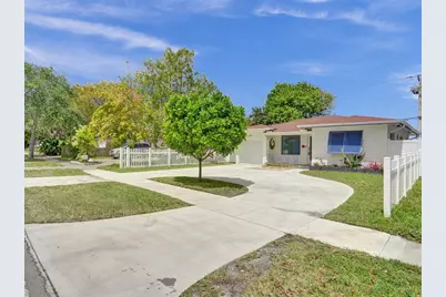 4309  Johnson St, Hollywood, FL 33021 - Photo 1