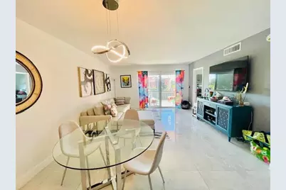 610  Tennis Club Dr., Unit #308, Fort Lauderdale, FL 33311 - Photo 1