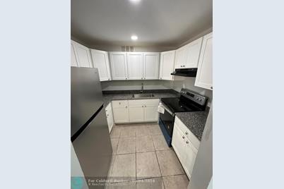 207 NW 32nd Ct, Unit #101 - Photo 1