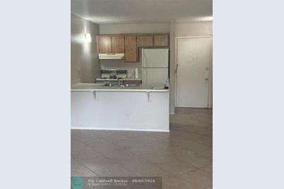 2701  Riverside Dr, Unit #215  B, Coral Springs, FL 33065 - Photo 1