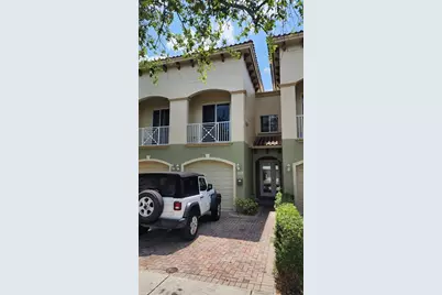 1119 NE 12th Ave, Unit #1119, Fort Lauderdale, FL 33304 - Photo 1