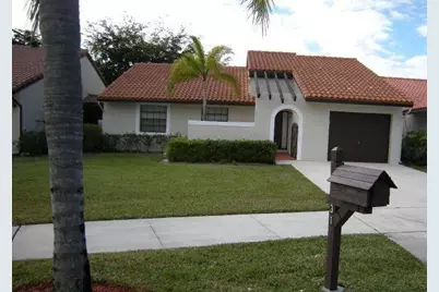 31  Columbia Ct, Deerfield Beach, FL 33442 - Photo 1