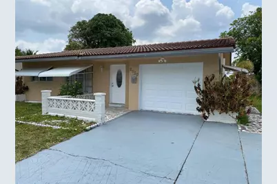 4952 NW 55th Ct, Tamarac, FL 33319 - Photo 1