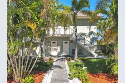 45 NE 24th St, Wilton Manors, FL 33305 - Photo 1