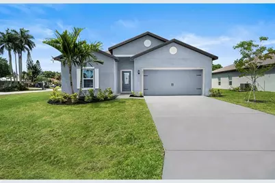 951 SW Castaneda Ln, Port Saint Lucie, FL 34953 - Photo 1