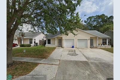 80  Pheasant Run Blvd, West Palm Beach, FL 33415 - Photo 1