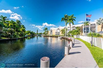 3040 NE 16th Ave, Unit #203, Oakland Park, FL 33334 - Photo 1