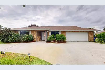 585 W Forest Trail, Vero Beach, FL 32962 - Photo 1