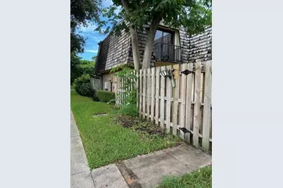 220  Woodland Rd, Unit #220, Palm Springs, FL 33461 - Photo 1