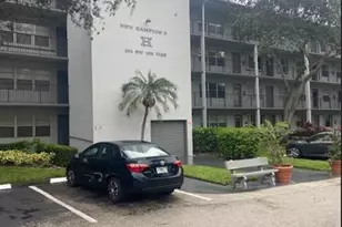 251 SW 132nd Way, Pembroke Pines, FL 33027 - Photo 1