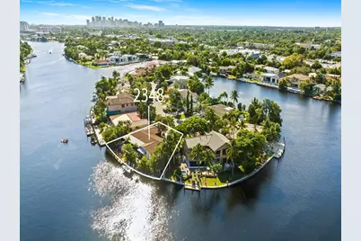 2348 NE 20th St, Fort Lauderdale, FL 33305 - Photo 1
