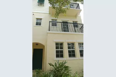 621 SW 1st Dr, Pompano Beach, FL 33060 - Photo 1