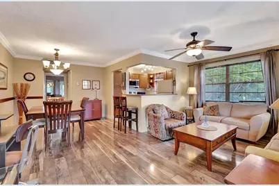 109  Dorchester E, Unit #109, West Palm Beach, FL 33417 - Photo 1