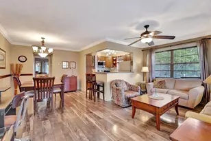 109 Dorchester E, West Palm Beach, FL 33417 - Photo 1