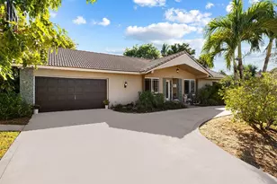 560 El Dorado Parkway, Plantation, FL 33317 - Photo 1