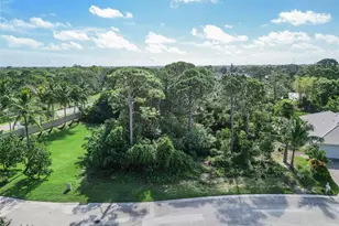 7912 SE Windjammer Way, Hobe Sound, FL 33455 - Photo 1