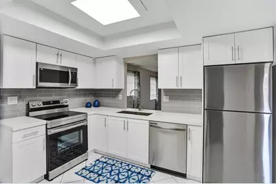 1821 NE 40th Court #307, Pompano Beach, FL 33064 - Photo 1