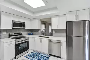 1821 NE 40th Ct, Pompano Beach, FL 33064 - Photo 1