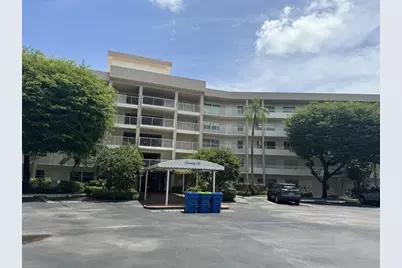 3900  Oaks Clubhouse Dr, Unit #108, Pompano Beach, FL 33069 - Photo 1