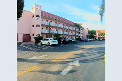 9421 E Sunrise Lakes Blvd, Unit #109, Sunrise, FL 33322 - Photo 1