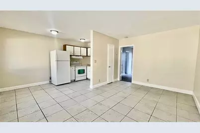 717 SE 16th St, Unit #3, Fort Lauderdale, FL 33316 - Photo 1