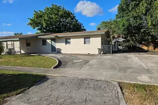 670 SW 28th Terrace, Fort Lauderdale, FL 33312 - Photo 1