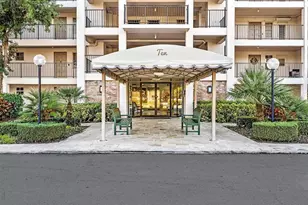 3150 N Palm Aire Dr, Pompano Beach, FL 33069 - Photo 1