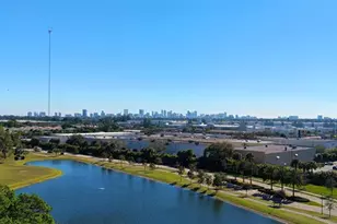 4350 Hillcrest Dr, Hollywood, FL 33021 - Photo 1