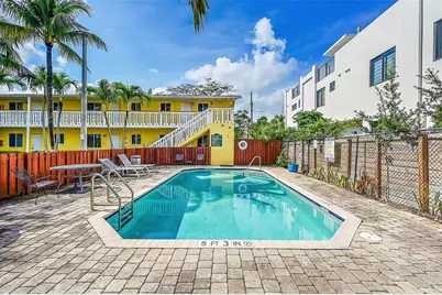 2655 NE 8th Ave, Unit #210, Wilton Manors, FL 33334 - Photo 1