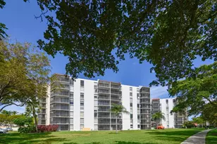 3101 N Country Club Dr, Aventura, FL 33180 - Photo 1