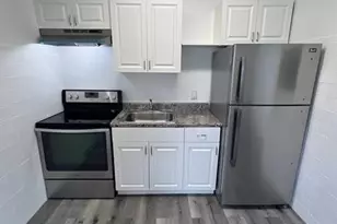 320 NE 13th Ave, Boynton Beach, FL 33435 - Photo 1