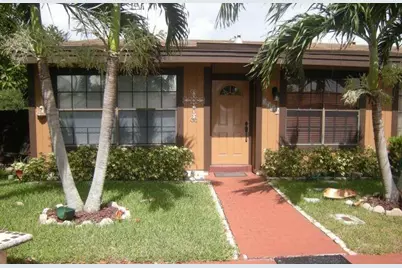 2300  Dogwood Ct, Unit #2300, Pembroke Pines, FL 33026 - Photo 1