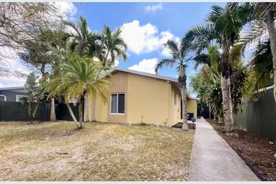 1428 NE 2nd Ave, Fort Lauderdale, FL 33304 - Photo 1