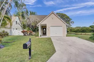 2815 Black Pine Ct, Lake Worth, FL 33462 - Photo 1