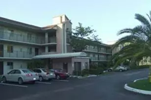 2212 S Cypress Bend Dr, Pompano Beach, FL 33069 - Photo 1