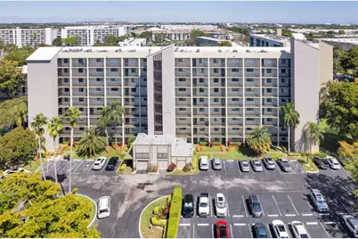 2205 S Cypress Bend Dr, Unit #104, Pompano Beach, FL 33069 - Photo 1