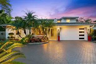 2608 NE 21st Ct, Fort Lauderdale, FL 33305 - Photo 1